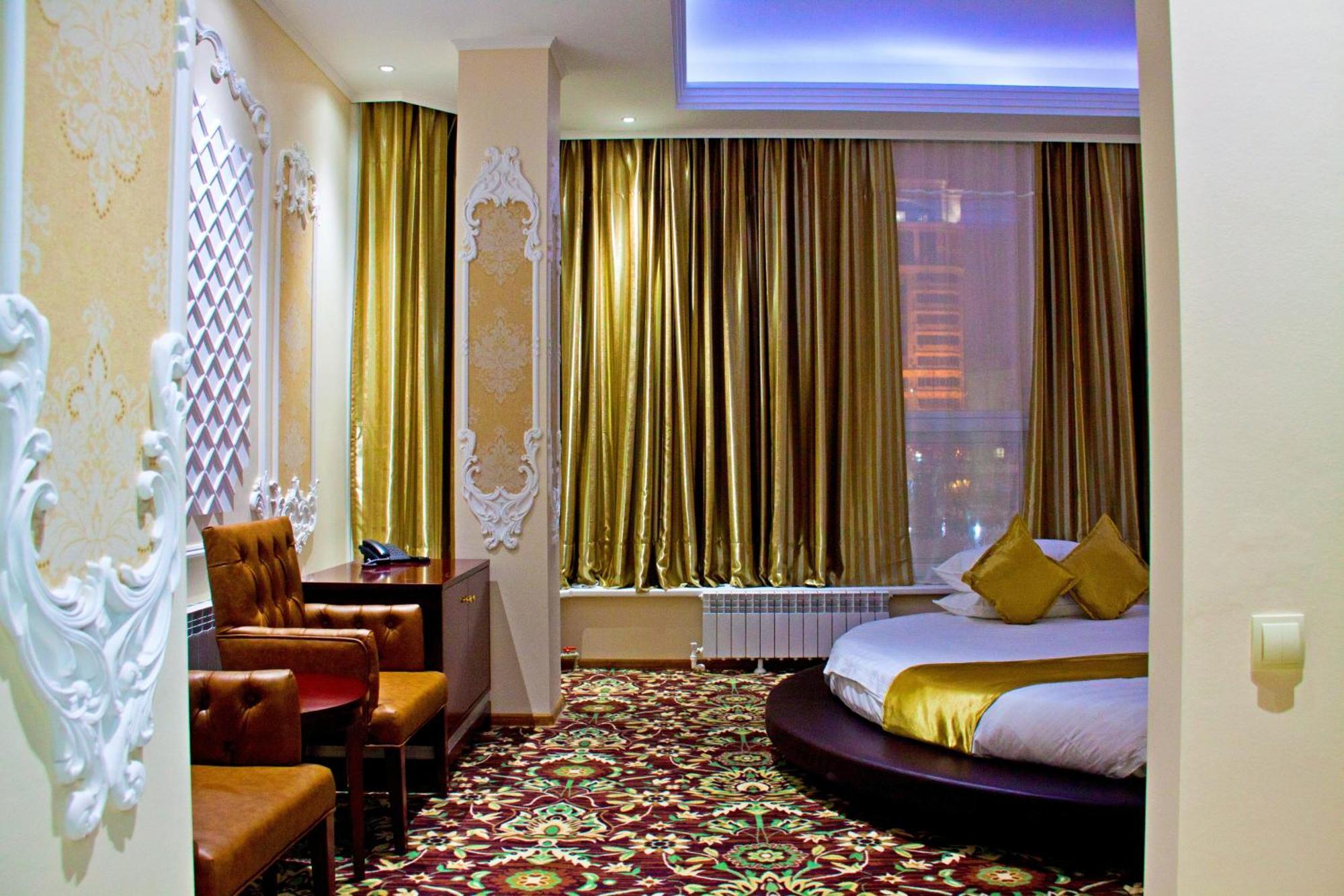 Sky Luxe Hotel Nur-Sultan  Exterior photo
